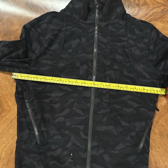 Lululemon Black Camouflage  zip up jacket - Picture 11 of 13
